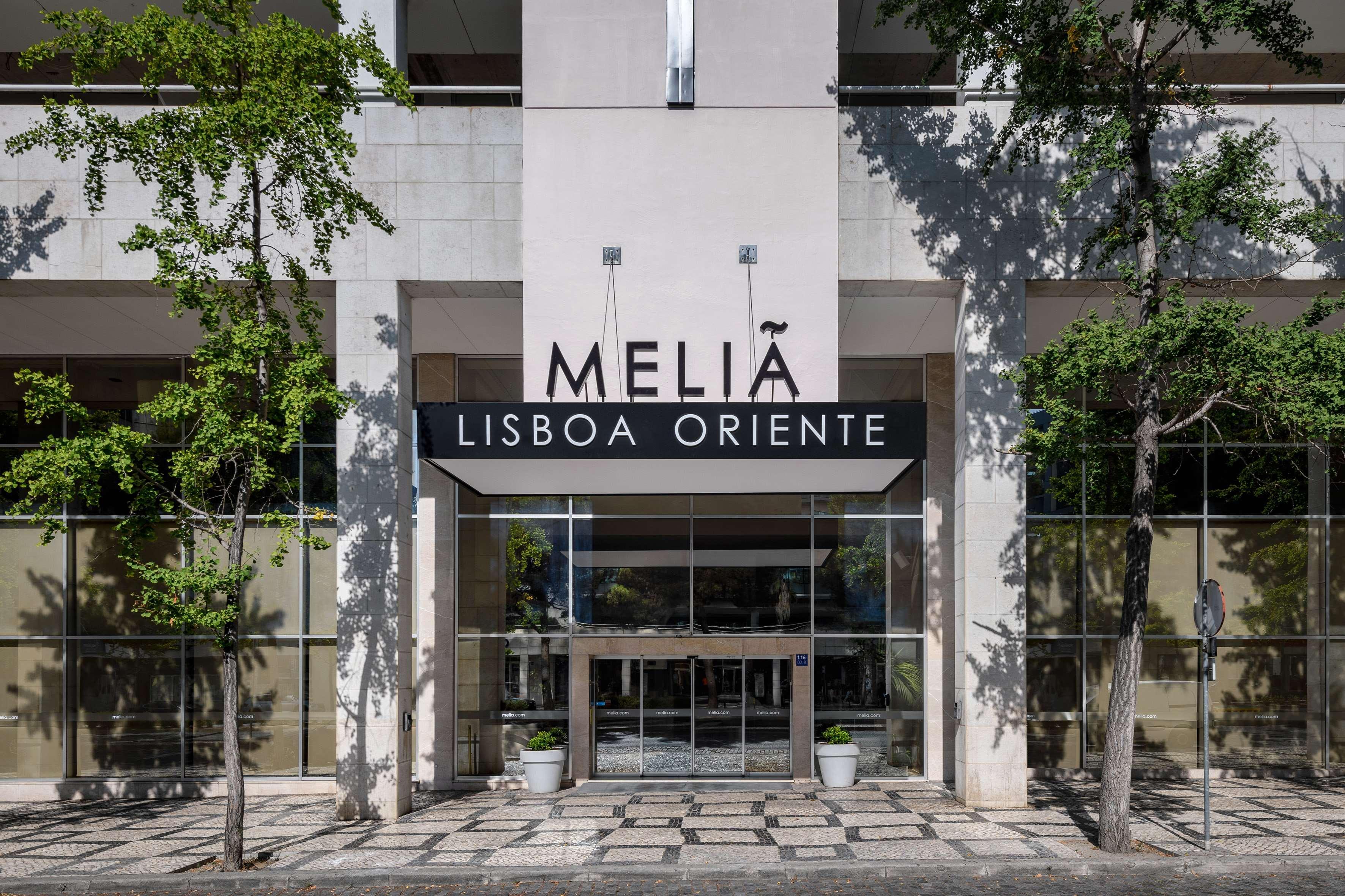 Melia Lisboa Oriente Hotel Экстерьер фото